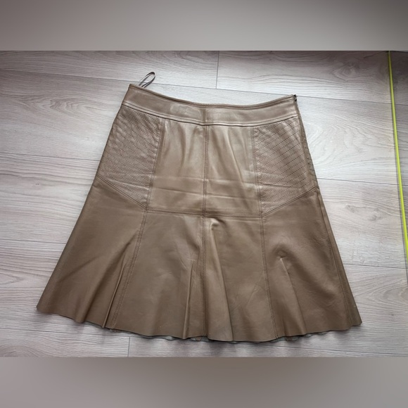 WHBM leather skirt - Picture 3 of 8